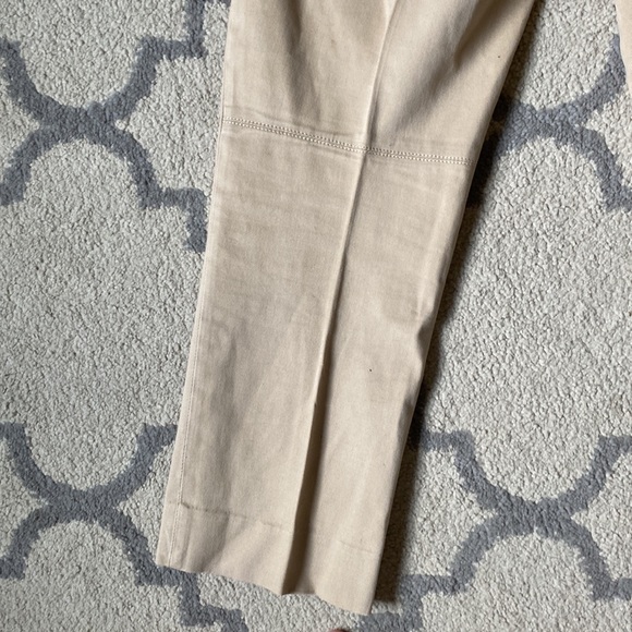 GAP Cropped Stretch Khakis Size 8 - Picture 7 of 9